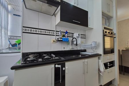 Apartamento para alugar com 66m², 3 quartos e 2 vagas Apartamento para alugar com 66m², 3 quartos e 2 vagasCozinha