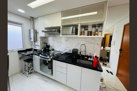 Cozinha de apartamento à venda com 2 quartos, 44m² em Jardim Boa Vista (Zona Oeste), Osasco