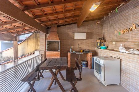 Casa para alugar com 150m², 3 quartos e 2 vagas Casa para alugar com 150m², 3 quartos e 2 vagasÁrea de serviço / churrasqueira
