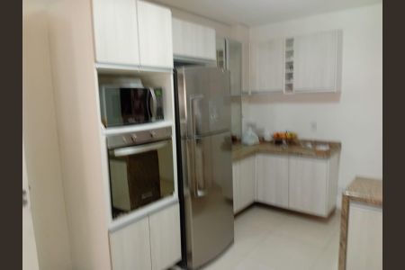 Cozinha de casa para alugar com 3 quartos, 256m² em Padre Reus, São Leopoldo