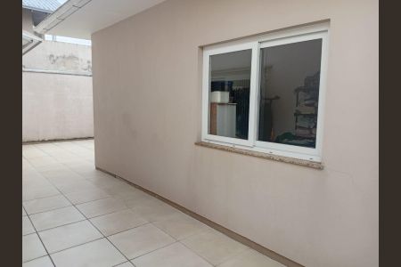 Casa para alugar com 256m², 3 quartos e 4 vagas Casa para alugar com 256m², 3 quartos e 4 vagasÁrea Externa