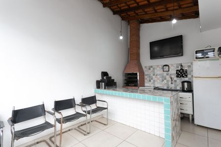 Casa à venda com 180m², 4 quartos e 2 vagas Casa à venda com 180m², 4 quartos e 2 vagasÁrea gourmet