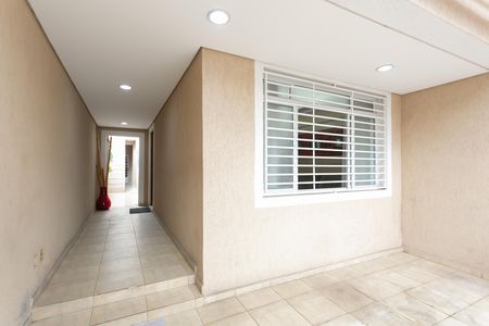 Casa à venda com 180m², 4 quartos e 2 vagas Casa à venda com 180m², 4 quartos e 2 vagasGaragem