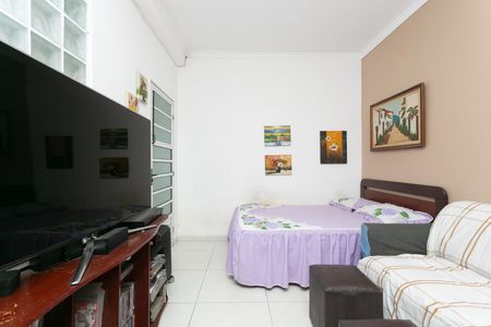 Casa à venda com 180m², 4 quartos e 2 vagas Casa à venda com 180m², 4 quartos e 2 vagasQuarto 3