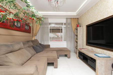 Casa à venda com 180m², 4 quartos e 2 vagas Casa à venda com 180m², 4 quartos e 2 vagasSala