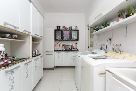 Casa à venda com 180m², 4 quartos e 2 vagas Casa à venda com 180m², 4 quartos e 2 vagasÁrea de Serviço