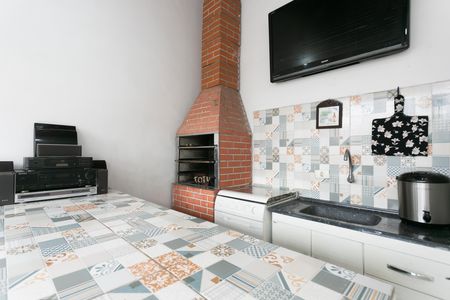 Casa à venda com 180m², 4 quartos e 2 vagas Casa à venda com 180m², 4 quartos e 2 vagasÁrea gourmet