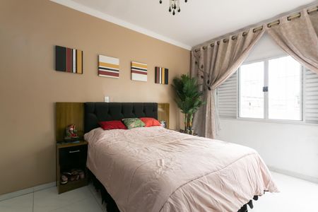 Casa à venda com 180m², 4 quartos e 2 vagas Casa à venda com 180m², 4 quartos e 2 vagasSuíte