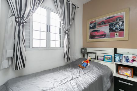 Casa à venda com 180m², 4 quartos e 2 vagas Casa à venda com 180m², 4 quartos e 2 vagasQuarto 2