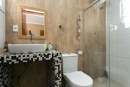 Casa à venda com 180m², 4 quartos e 2 vagas Casa à venda com 180m², 4 quartos e 2 vagasBanheiro da Suíte