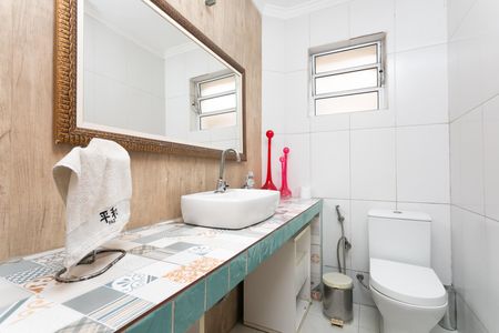 Casa à venda com 180m², 4 quartos e 2 vagas Casa à venda com 180m², 4 quartos e 2 vagasLavabo