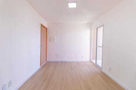 Sala de apartamento para alugar com 2 quartos, 47m² em Granja Viana, Cotia