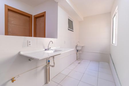 Apartamento para alugar com 47m², 2 quartos e 1 vaga Apartamento para alugar com 47m², 2 quartos e 1 vagaCozinha e Área de Serviço