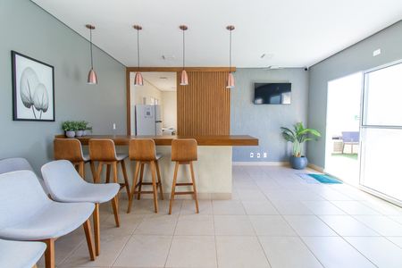 Apartamento para alugar com 47m², 2 quartos e 1 vaga Apartamento para alugar com 47m², 2 quartos e 1 vagaÁrea comum - Salão de festas