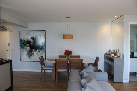 Apartamento à venda com 83m², 2 quartos e 2 vagasSala