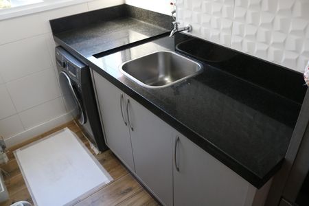 Apartamento à venda com 83m², 2 quartos e 2 vagasÁrea de Serviço