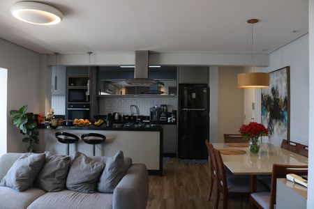 Apartamento à venda com 83m², 2 quartos e 2 vagasSala