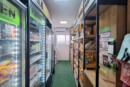 Apartamento à venda com 83m², 2 quartos e 2 vagasMinimercado