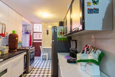 Cozinha de apartamento à venda com 2 quartos, 65m² em Aliança, Osasco