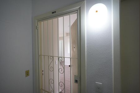 Apartamento para alugar com 54m², 2 quartos e 1 vaga Apartamento para alugar com 54m², 2 quartos e 1 vagaGrade na porta