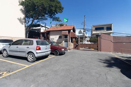 Apartamento à venda com 47m², 2 quartos e 1 vaga Apartamento à venda com 47m², 2 quartos e 1 vagaEntrada portaria