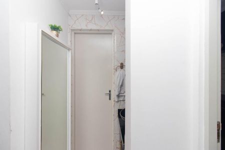 Apartamento à venda com 47m², 2 quartos e 1 vaga Apartamento à venda com 47m², 2 quartos e 1 vagaBanheiro