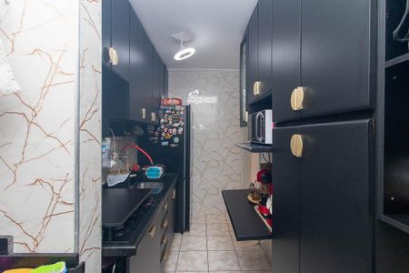 Cozinha e Área de Serviço de apartamento à venda com 2 quartos, 47m² em Jardim Martins Silva, São Paulo