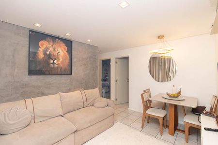 Sala de apartamento à venda com 2 quartos, 47m² em Jardim Martins Silva, São Paulo