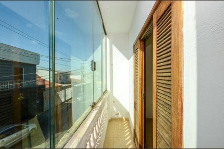 Suíte 2 - Sacada de casa para alugar com 3 quartos, 80m² em Vila Serralheiro, São Paulo