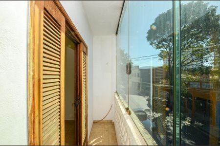 Casa para alugar com 80m², 3 quartos e 1 vaga Casa para alugar com 80m², 3 quartos e 1 vagaSuíte 2 - Sacada