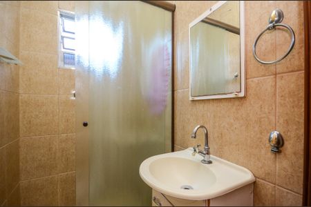 Casa para alugar com 80m², 3 quartos e 1 vaga Casa para alugar com 80m², 3 quartos e 1 vagaSuíte 1 - Banheiro