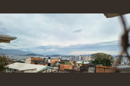 Vista do Quarto 2 de apartamento para alugar com 2 quartos, 58m² em Capoeiras, Florianópolis