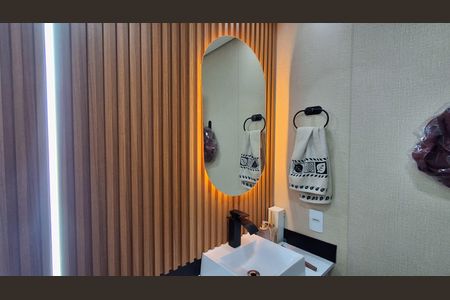 Banheiro Social de apartamento à venda com 2 quartos, 50m² em Vila Mussolini, São Bernardo do Campo