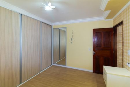 Casa para alugar com 82m², 2 quartos e 1 vaga Casa para alugar com 82m², 2 quartos e 1 vagaQuarto 1