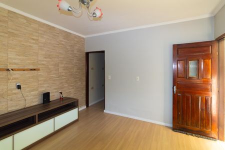 Casa para alugar com 82m², 2 quartos e 1 vaga Casa para alugar com 82m², 2 quartos e 1 vagaSala