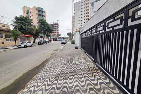 Casa de condomínio para alugar com 74m², 2 quartos e 1 vaga Casa de condomínio para alugar com 74m², 2 quartos e 1 vagaFachada