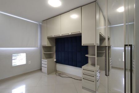Apartamento à venda com 52m², 2 quartos e 1 vaga Apartamento à venda com 52m², 2 quartos e 1 vagaQuarto 2 - Armários