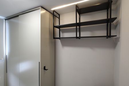 Apartamento à venda com 52m², 2 quartos e 1 vaga Apartamento à venda com 52m², 2 quartos e 1 vagaQuarto 1 - Armários