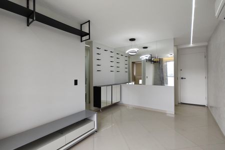 Apartamento à venda com 52m², 2 quartos e 1 vaga Apartamento à venda com 52m², 2 quartos e 1 vagaSala