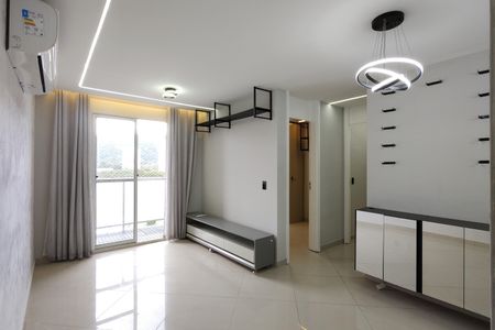 Apartamento à venda com 52m², 2 quartos e 1 vaga Apartamento à venda com 52m², 2 quartos e 1 vagaSala