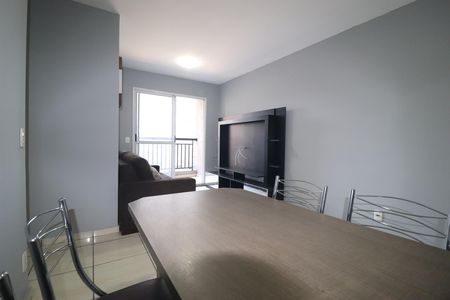 Sala de apartamento para alugar com 3 quartos, 67m² em Vila Metalúrgica, Santo André