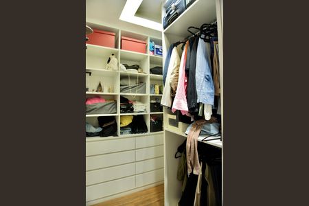 Apartamento à venda com 90m², 3 quartos e 2 vagas Apartamento à venda com 90m², 3 quartos e 2 vagasSuíte - Closet