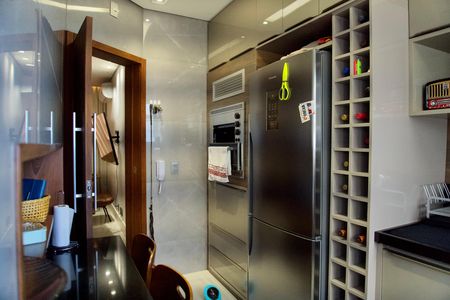 Apartamento à venda com 90m², 3 quartos e 2 vagas Apartamento à venda com 90m², 3 quartos e 2 vagasCozinha