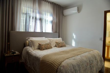 Apartamento à venda com 90m², 3 quartos e 2 vagas Apartamento à venda com 90m², 3 quartos e 2 vagasSuíte