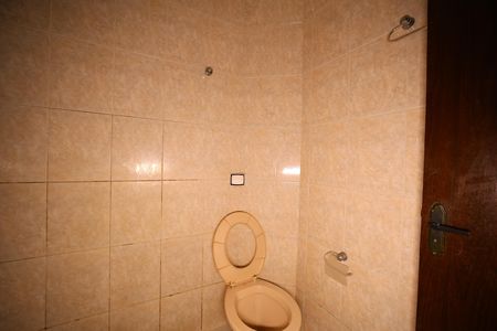 Casa para alugar com 100m², 3 quartos e 1 vagaBanheiro do Quarto 1