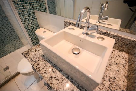 Apartamento para alugar com 50m², 2 quartos e 1 vaga Apartamento para alugar com 50m², 2 quartos e 1 vagaBanheiro