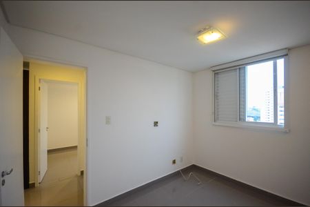 Quarto 1 de apartamento para alugar com 2 quartos, 50m² em Piqueri, São Paulo