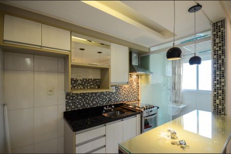 Cozinha de apartamento para alugar com 2 quartos, 50m² em Piqueri, São Paulo