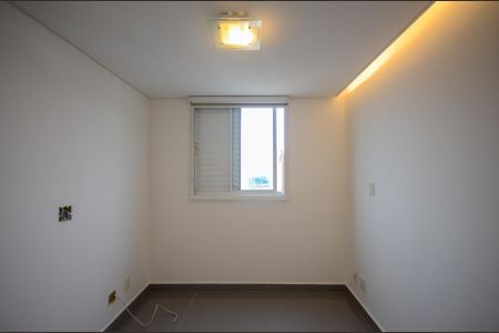 Quarto 1 de apartamento para alugar com 2 quartos, 50m² em Piqueri, São Paulo
