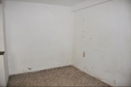 Casa para alugar com 120m², 2 quartos e 1 vaga Casa para alugar com 120m², 2 quartos e 1 vagaEdícula - Quarto